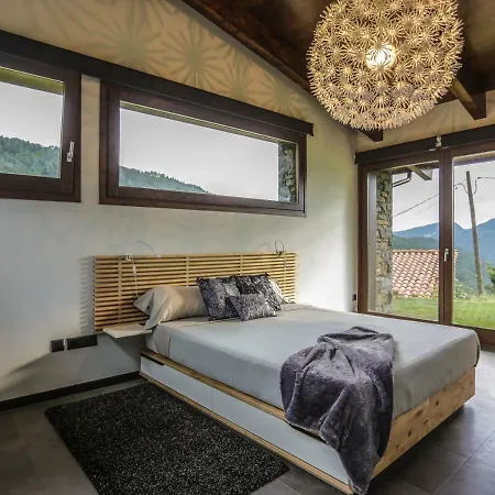 Cal Sadurni Holiday home